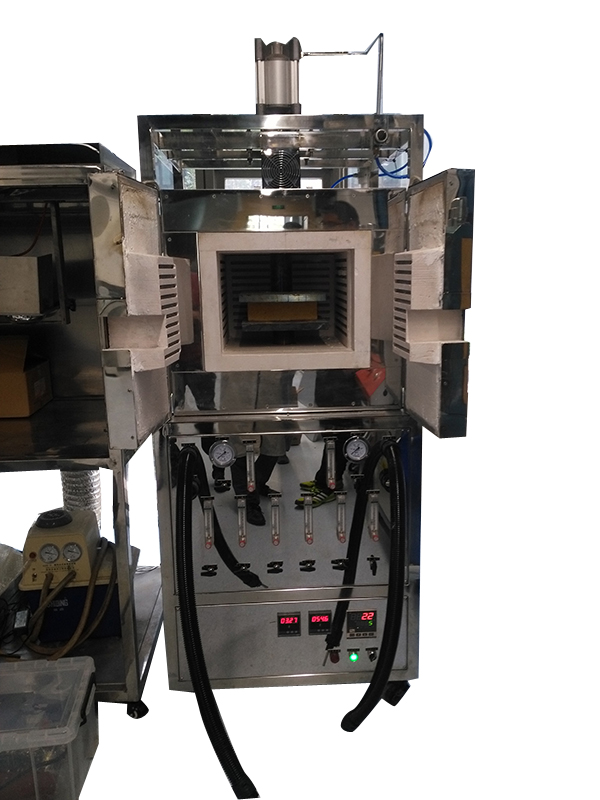 气氛热压炉